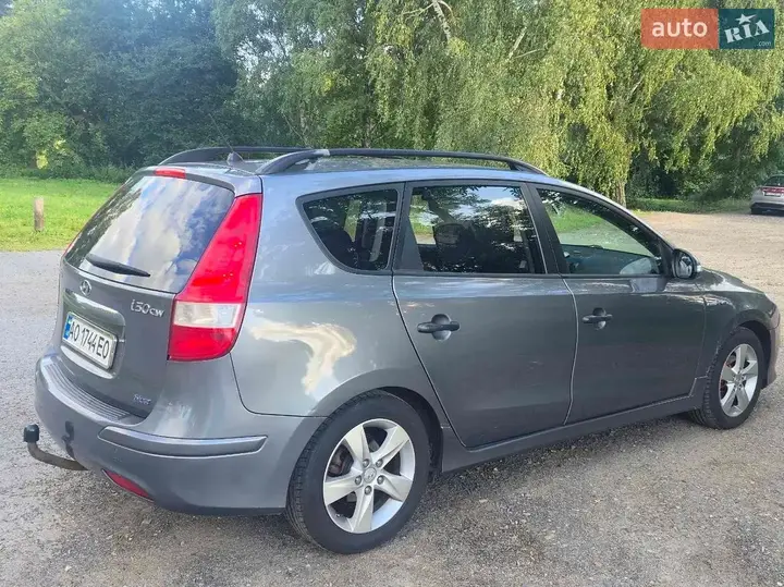 Hyundai I30 2011 photo 2