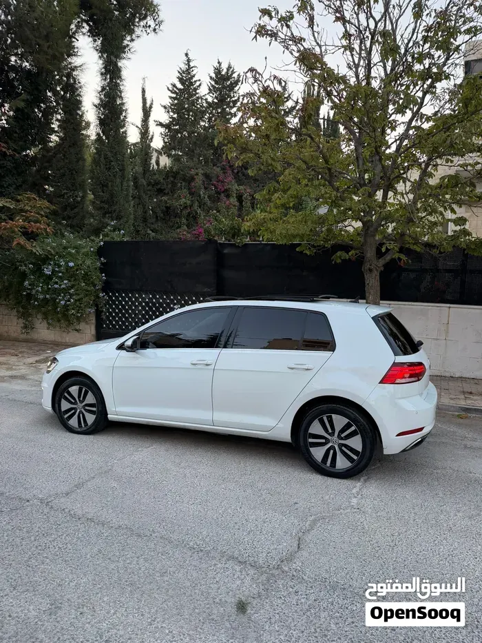 Volkswagen Golf 2019 photo 4