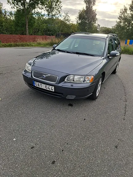 Volvo V70 2008 photo 2