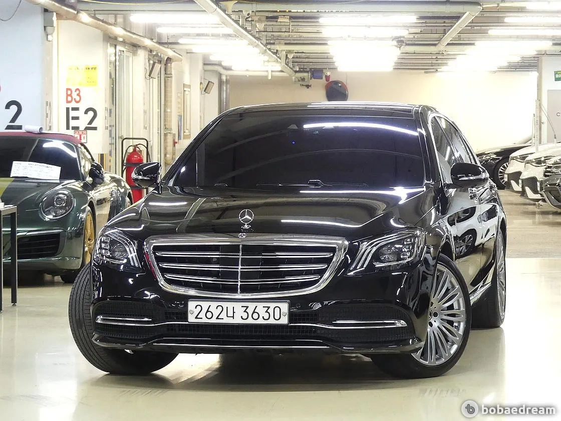 Mercedes-Benz S560L