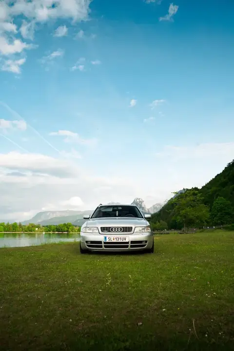 Audi A4 2000 photo 2