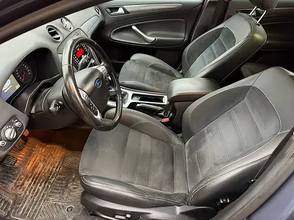 Ford Mondeo 2011 photo 4