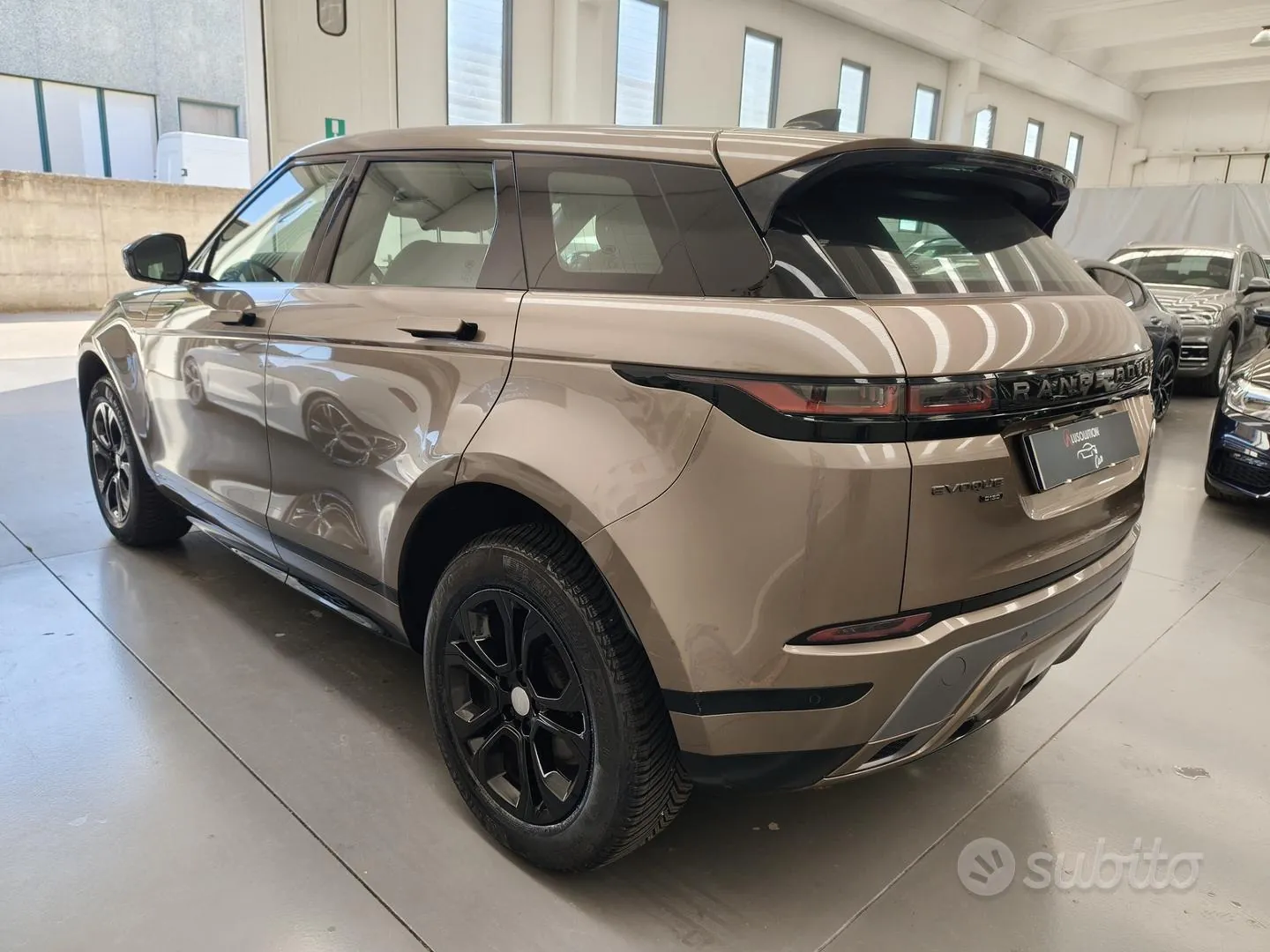 Land Rover Range Rover Evoque 2020 photo 4