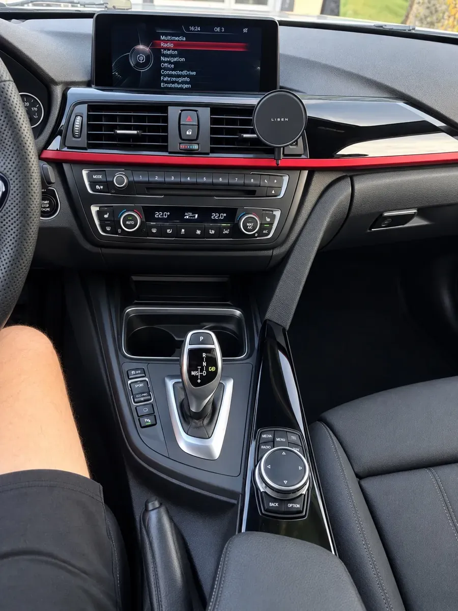 BMW 3Er-Reihe 320I 2014 photo 3