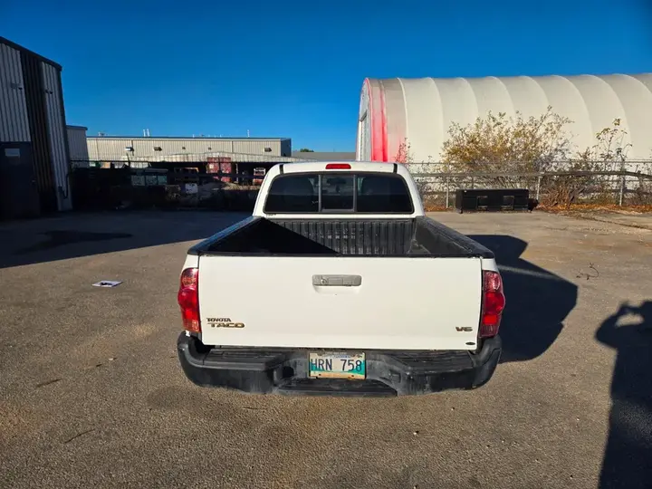 Toyota Tacoma 2014 photo 4
