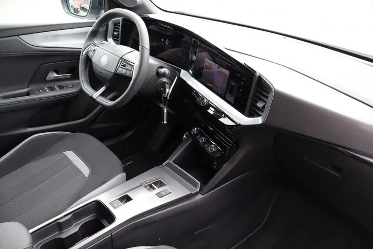 Opel Mokka 2025 photo 2