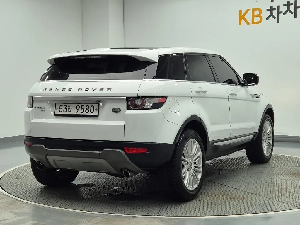 Land Rover Range Rover Evoque 2013 photo 3