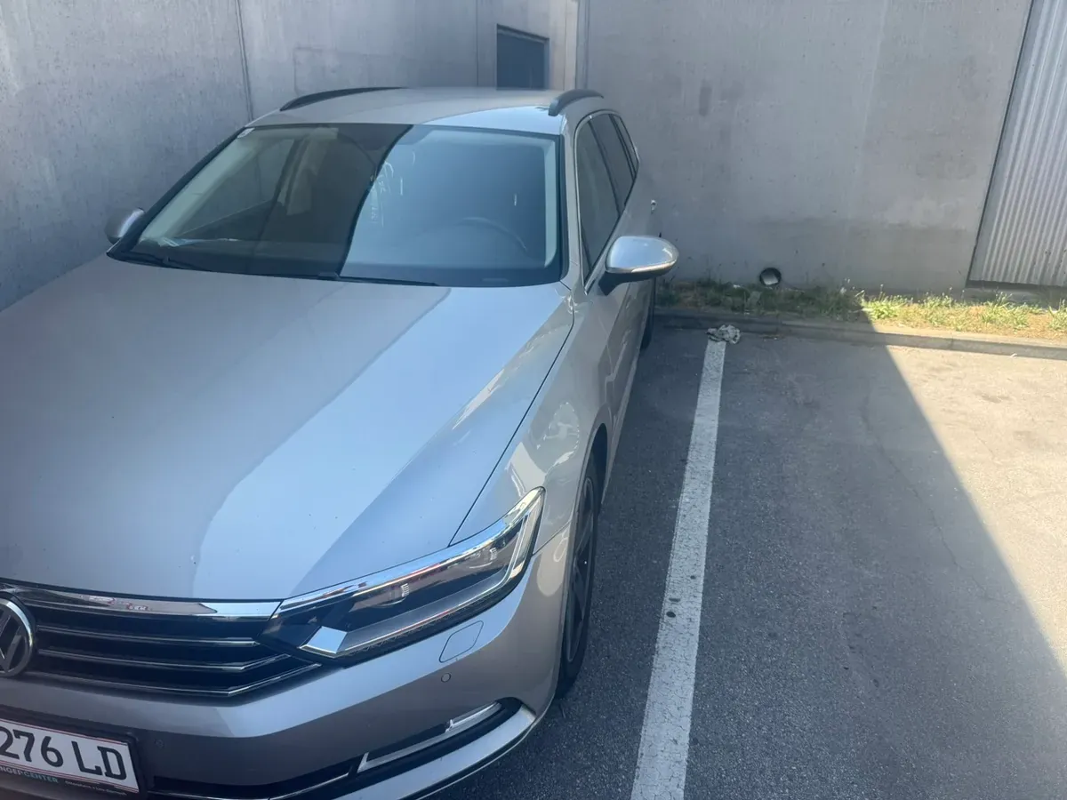 Volkswagen Passat 2014 photo 2