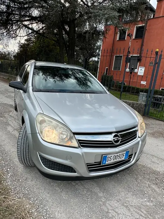Opel Astra 2008 photo 3