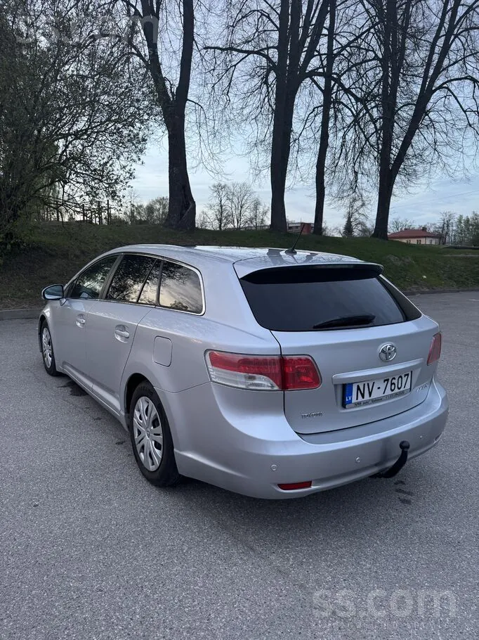 Toyota Avensis 2009 photo 3