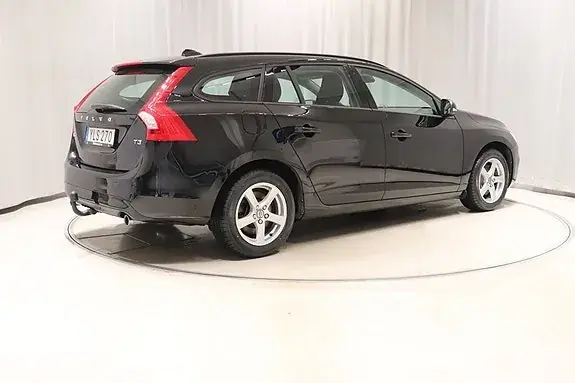 Volvo V60 2017 photo 4