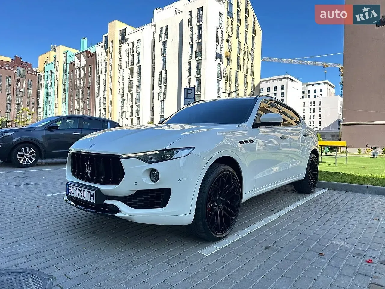 Maserati Levante 2018 photo 3
