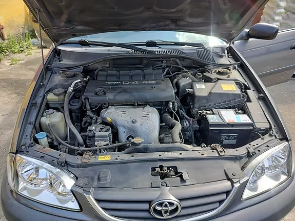 Toyota Avensis 2003 photo 4