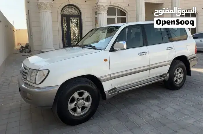 Toyota Land Cruiser 2002 photo 2