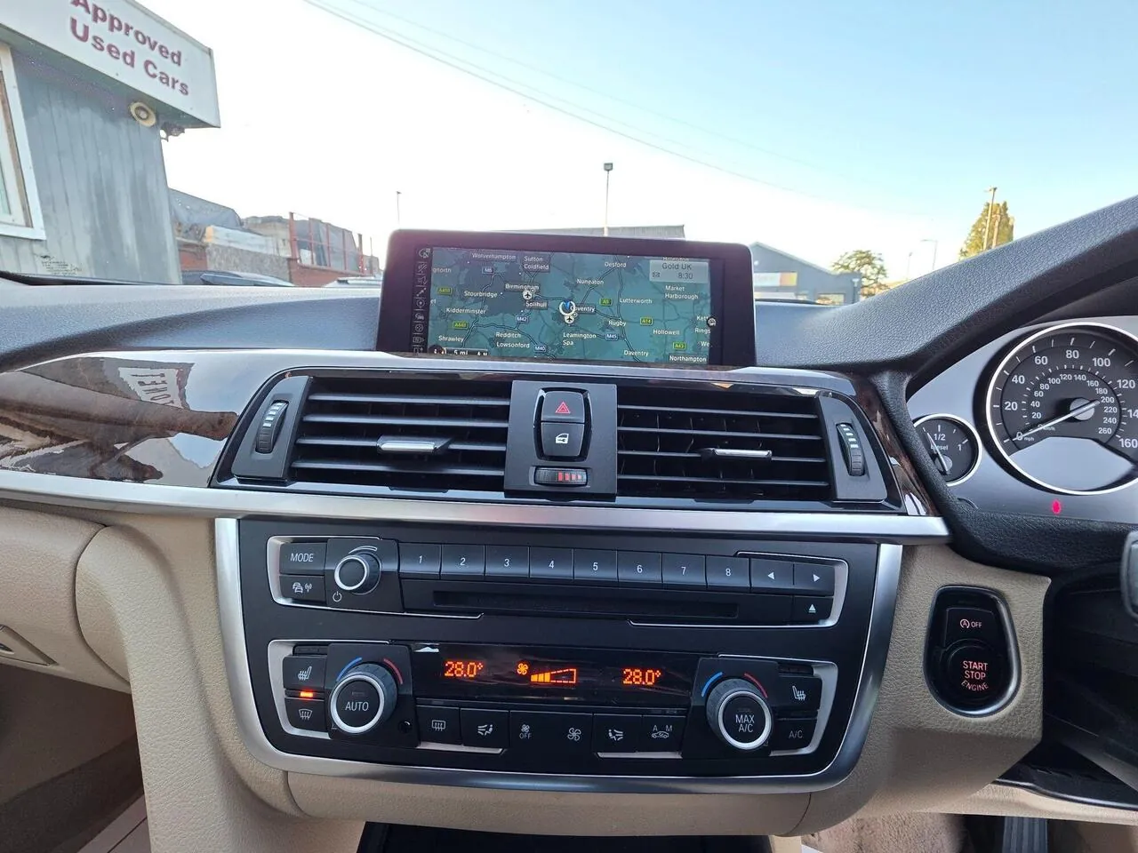 BMW 3 Series 2014 photo 3