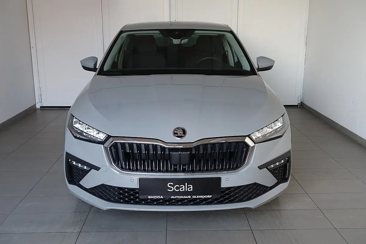 Skoda Scala 2025 photo 2
