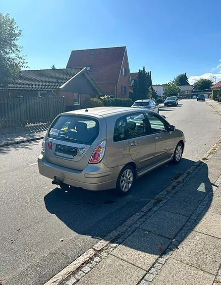 Suzuki Liana 2006 photo 4