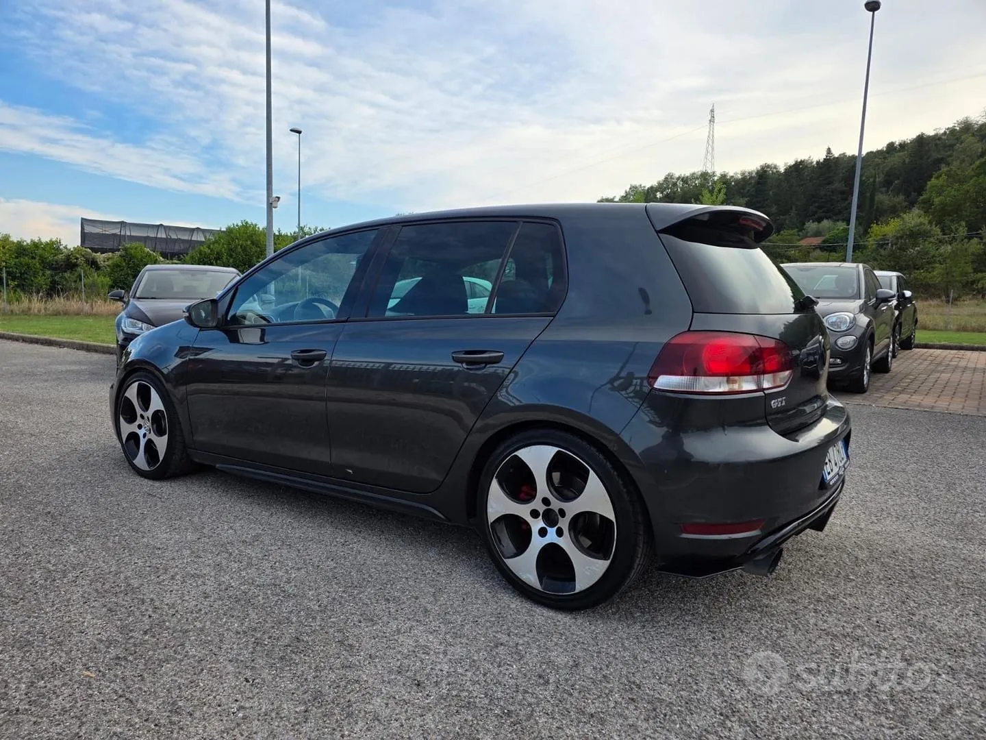 Volkswagen Golf Gti 2010 photo 4