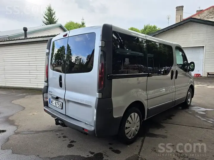 Opel Vivaro 2006 photo 3