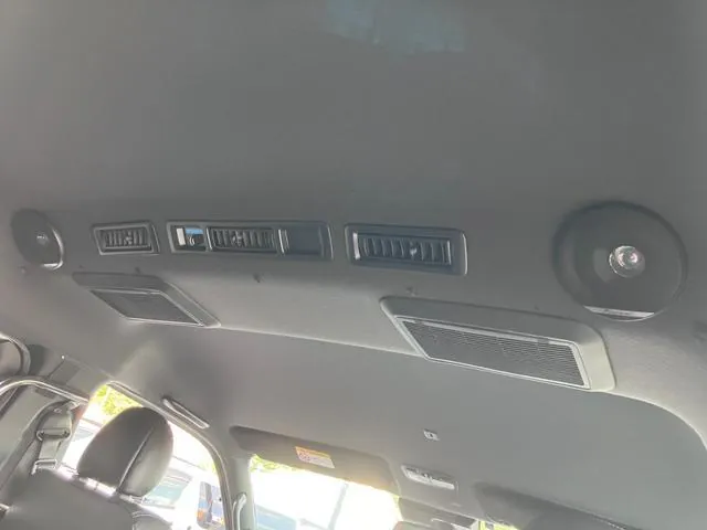 Toyota Hiace 2020 photo 3
