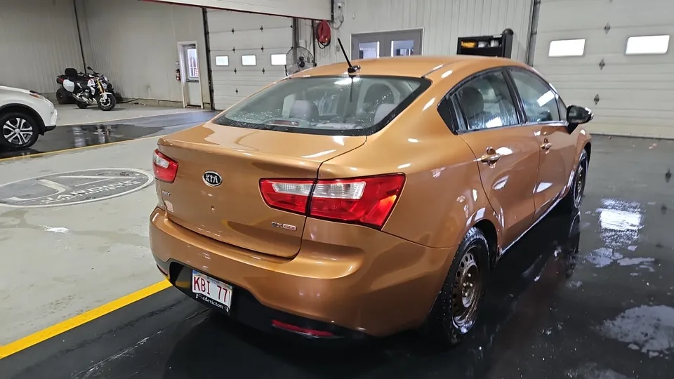 Kia Rio 2012 photo 5