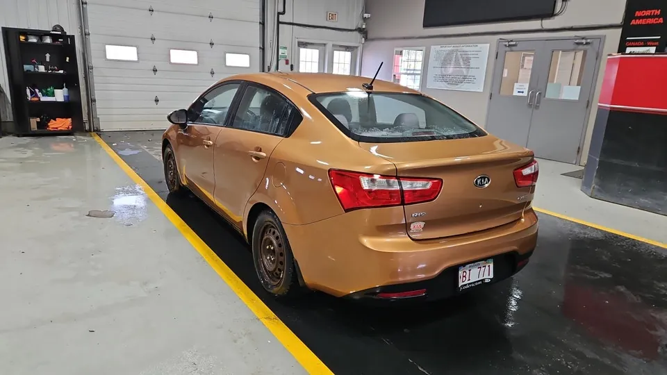 Kia Rio 2012 photo 3