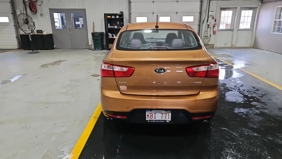 Kia Rio 2012 photo 4