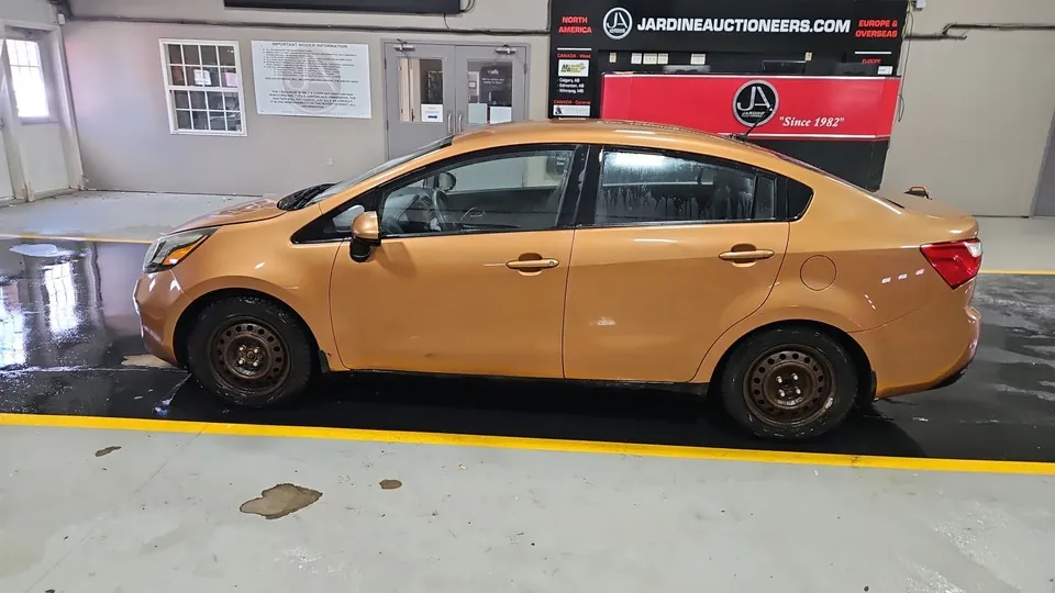 Kia Rio 2012 photo 2