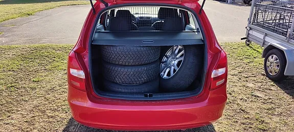 Skoda Fabia 2010 photo 5