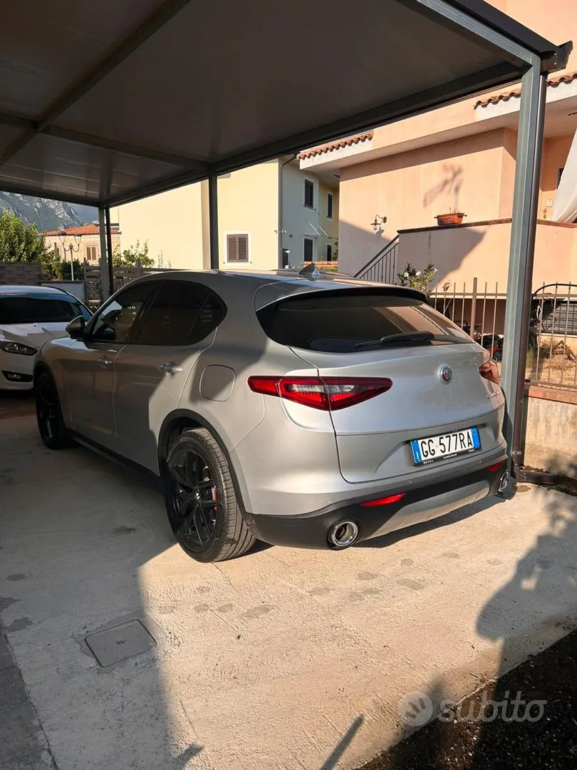Alfa Romeo Stelvio 2021 photo 2