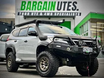 Mitsubishi Pajero Sport 2017 photo 3