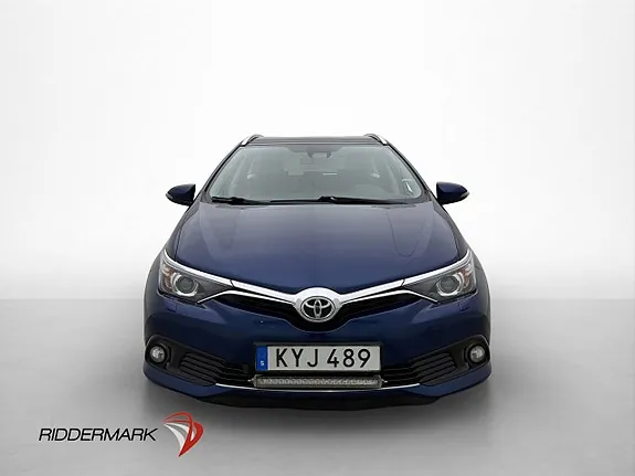 Toyota Auris 2015 photo 2