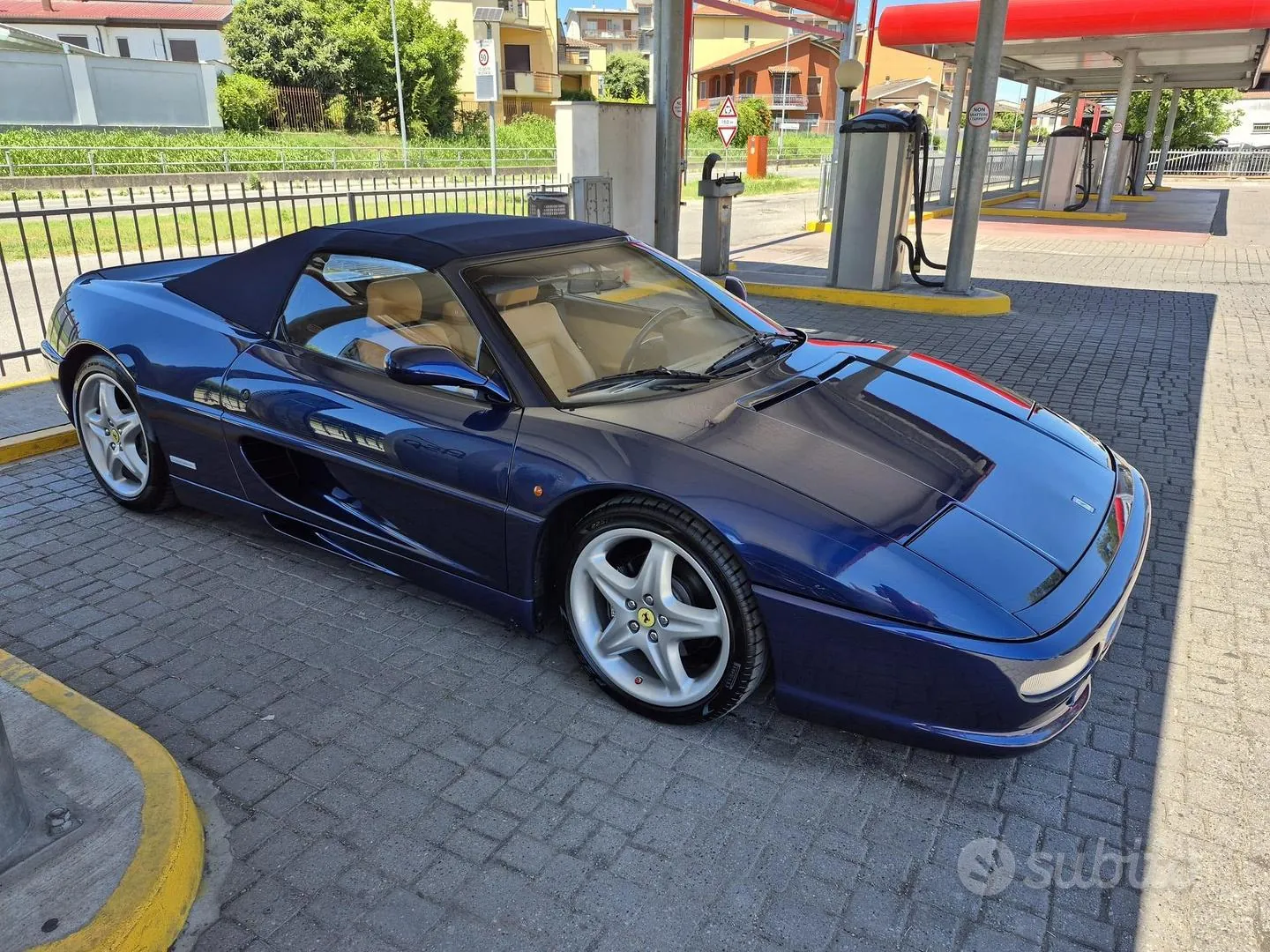Ferrari F355 1998 photo 2