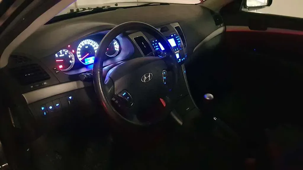 Hyundai Sonata 2009 photo 2