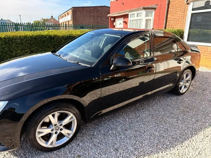 Audi A4 2016 photo 3