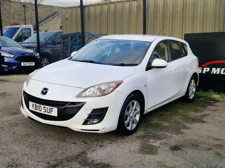 Mazda Mazda3 2010 photo 3