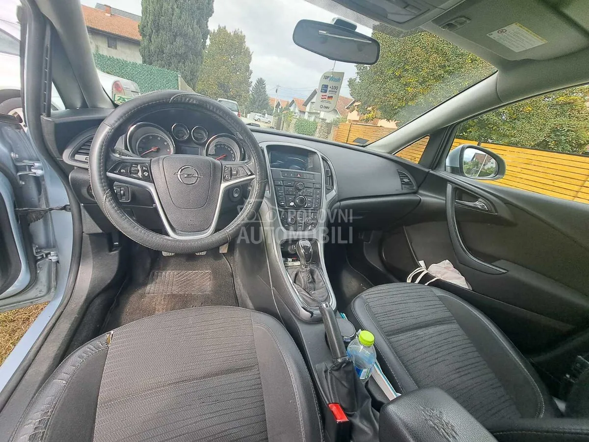 Opel Astra J 2017 photo 5