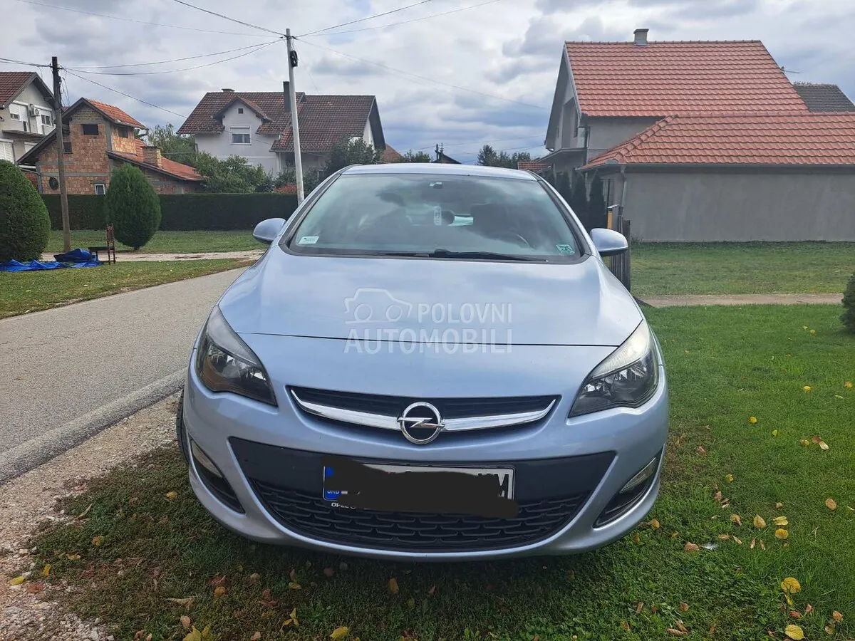 Opel Astra J