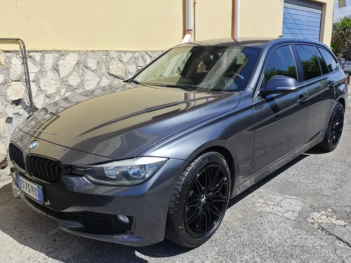 BMW 320D 2013 photo 2