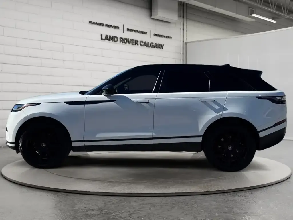 Land Rover Range Rover Velar 2023 photo 2