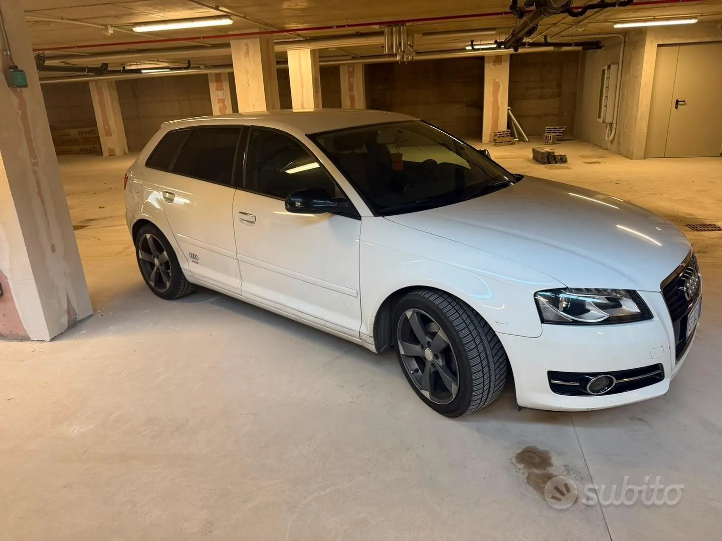 Audi A3 2010 photo 2