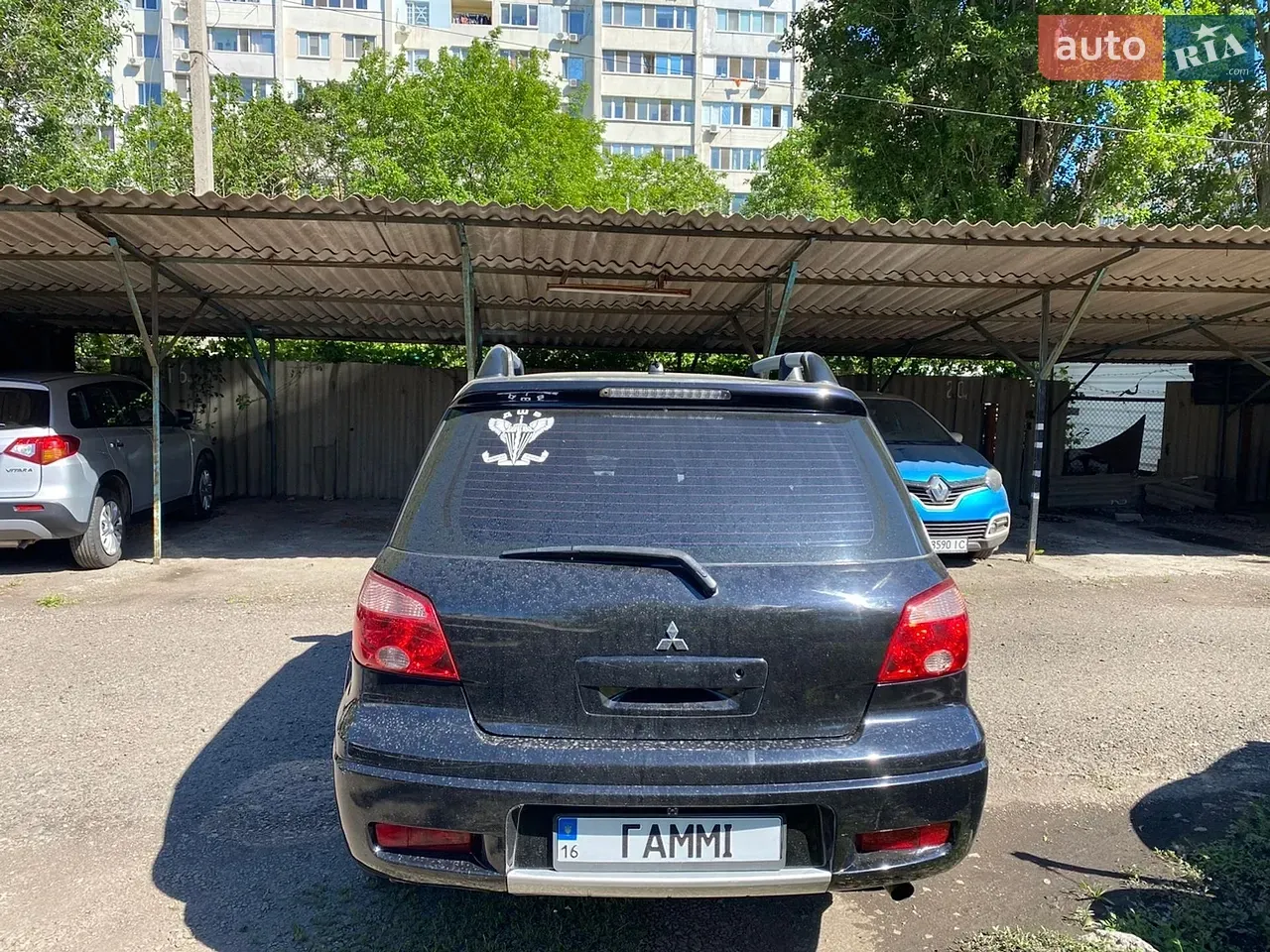 Mitsubishi Outlander 2005 photo 4