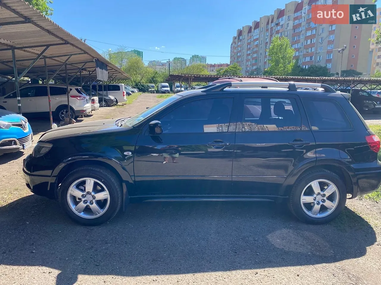 Mitsubishi Outlander 2005 photo 3