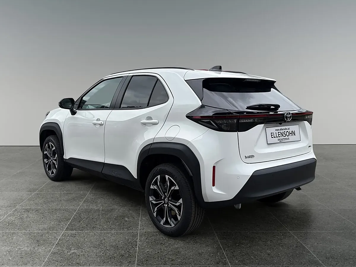 Toyota Yaris Cross photo 3