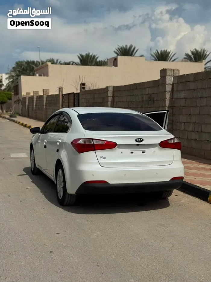 Kia K3 2013 photo 2