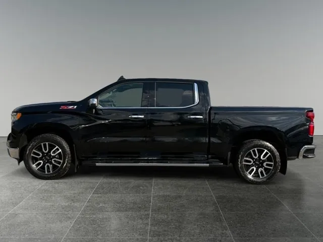 Chevrolet Silverado 1500 2023 photo 2
