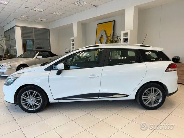 Renault Clio 2015 photo 2