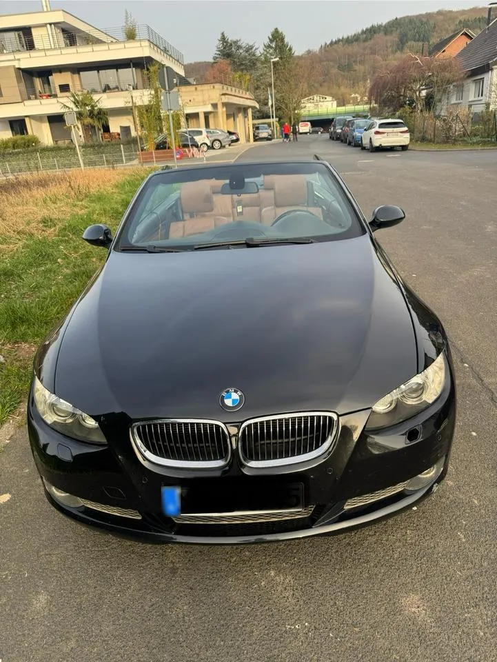 BMW 320I