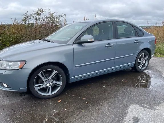 Volvo S40 2012 photo 3
