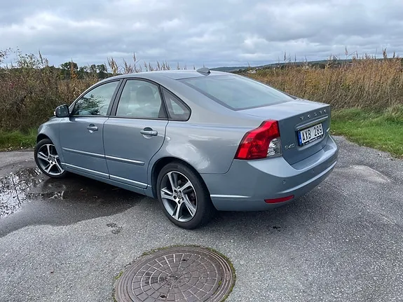 Volvo S40 2012 photo 2